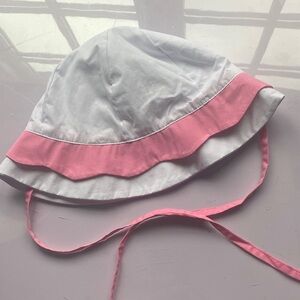 The Beaufort Bonnet Company White and Pink Hollingsworth Hat sz XL